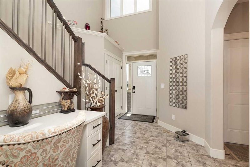 129 Sixmile Bend S, Lethbridge, T1K 8E3 | Image 2