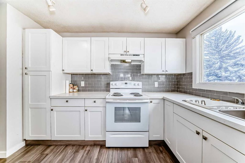 25 - 3745 Fonda Way SE, Calgary, T2A 5W7 | Image 2