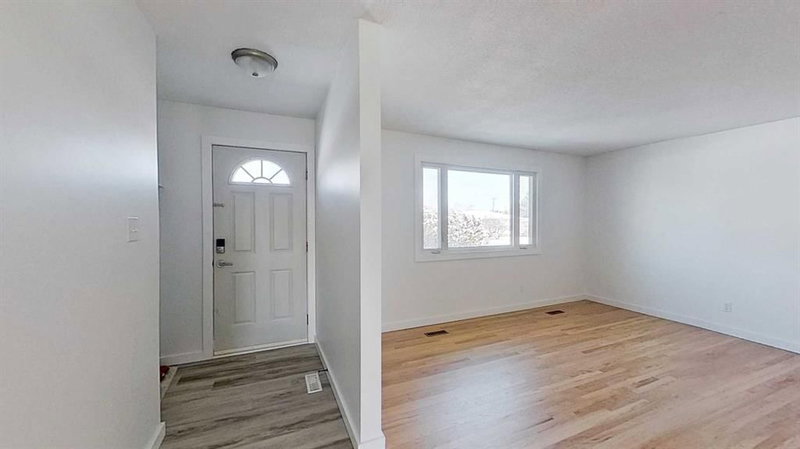 2109 17 Avenue, Didsbury, T0M0W0 | Image 2