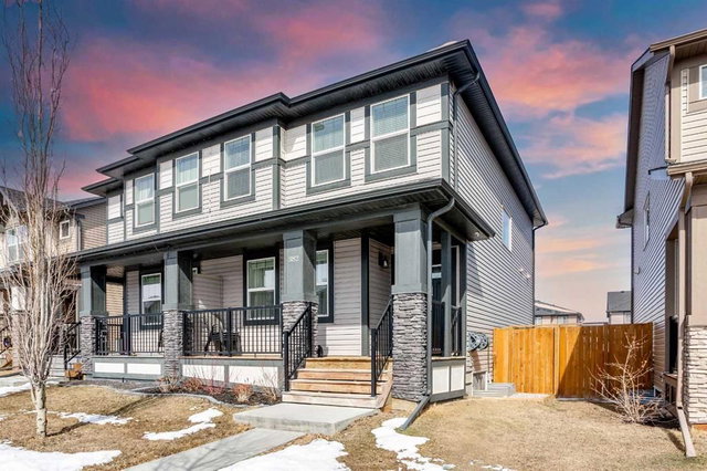 382 Hillcrest Road SW