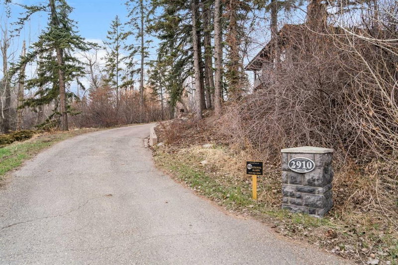 2910 Marquette Street SW, Calgary, Alberta