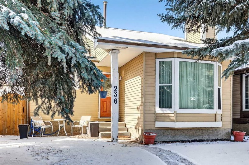 236 Mckerrell Way SE, Calgary, T2Z 1N8 | Image 2