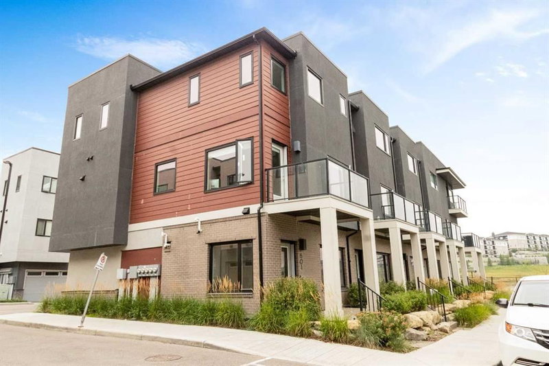 601 - 218 Sherwood Square NW, Calgary, T3R 0Y2 | Image 2