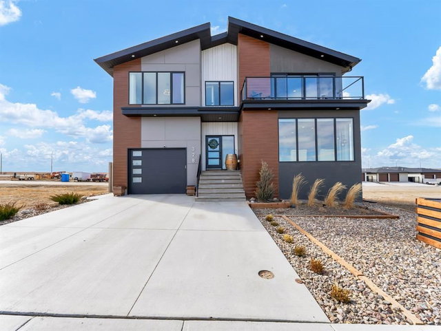328 Coulee Ridge Drive SW