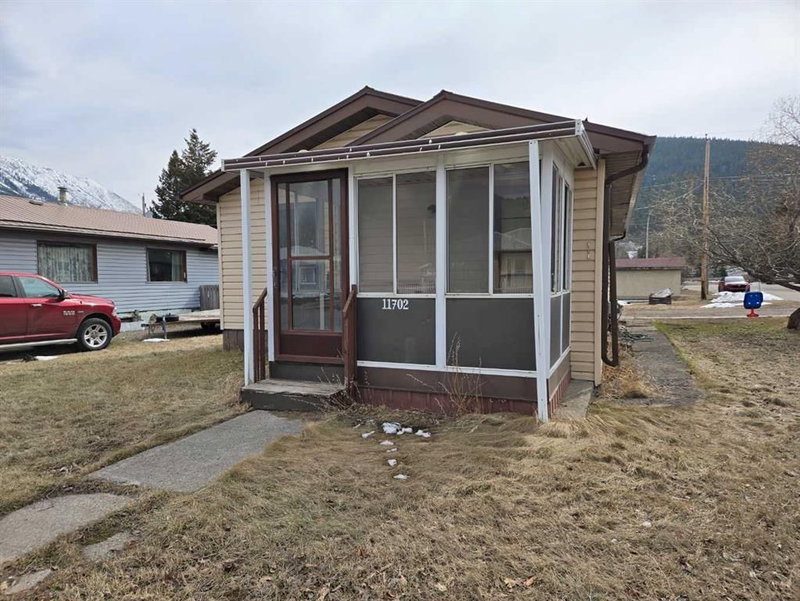 11702 21st Avenue, Blairmore, T0K0E0 | Image 2