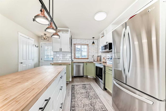 507 - 140 Sagewood Boulevard SW