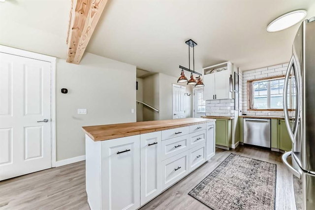 507 - 140 Sagewood Boulevard SW