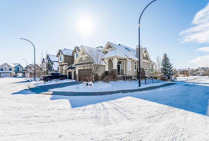 102 Coopersfield Way SW, Airdrie, T4B 3Y5 | Image 2