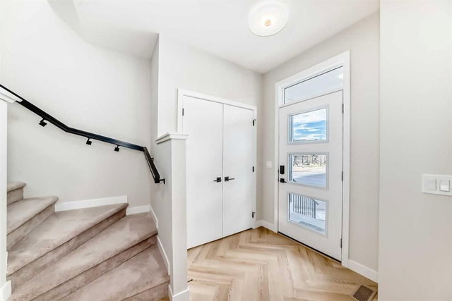 277 Cobblestone Gate