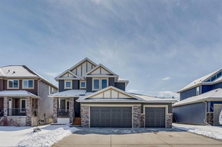 293 Boulder Creek Crescent