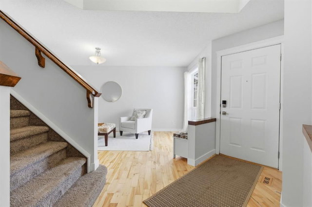 30 Crystalridge Close