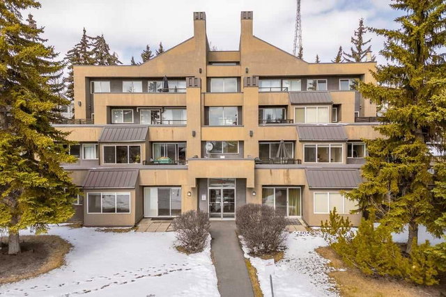 4 - 101 Village Heights SW