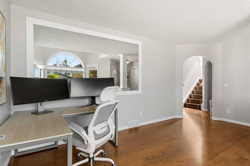 95 Sierra Nevada Green SW, Calgary, T3H 3R2 | Image 3