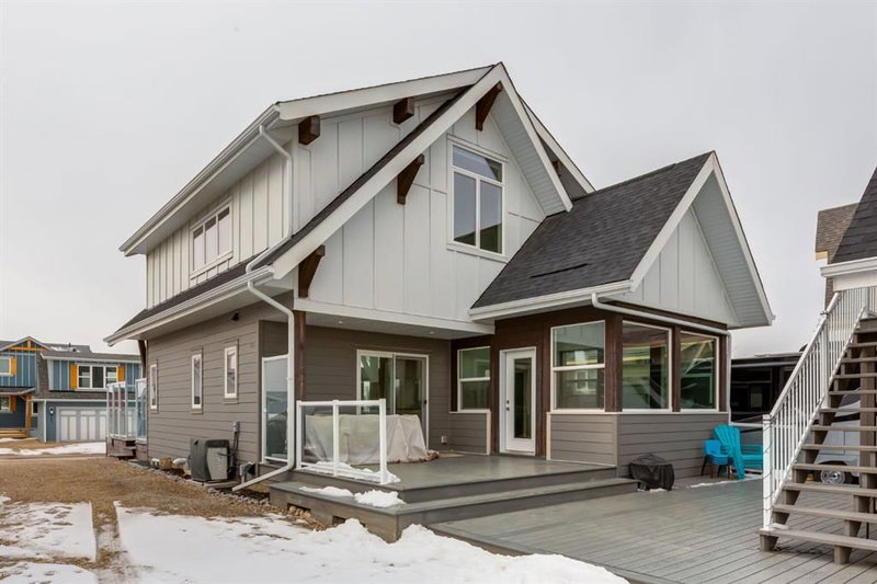 406 Cottageclub Cove, Rural Rocky View County, T4C 1B1 | Image 2