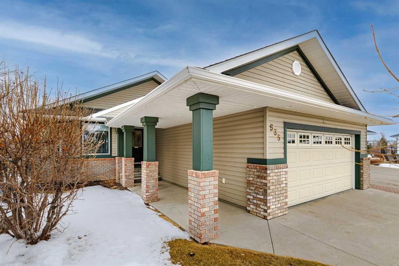 535 Cimarron Point, Okotoks, T1S 1S6 | Image 2