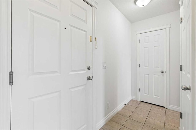 425 - 910 Centre Avenue NE