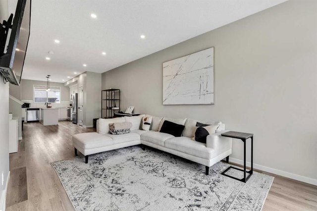 46 Creekstone Path SW