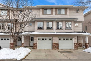 27 Country Hills Cove NW