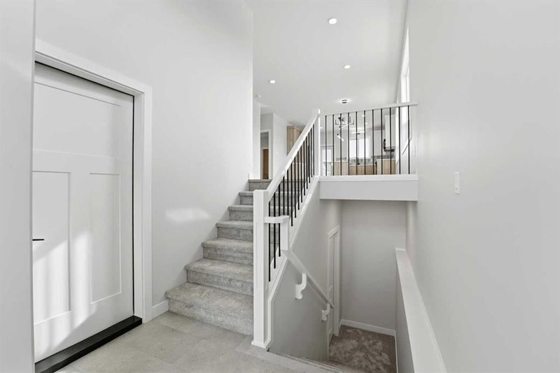 41 Emmett Crescent, Red Deer, T4P 3G8 | Image 2