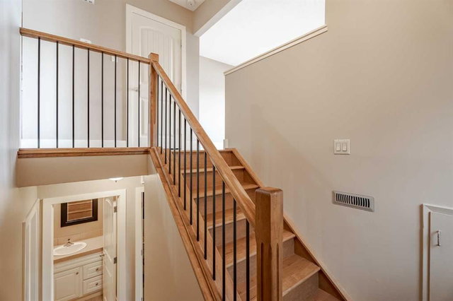 3 - 6222 31 Avenue NW