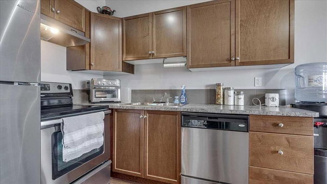 410 - 3 Broadway Rise