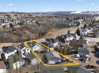 97 Tuscany Valley View NW