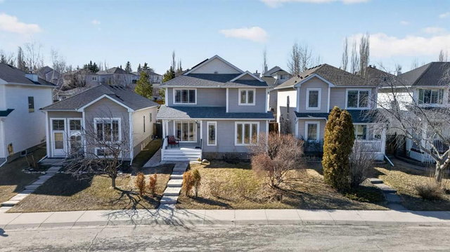 97 Tuscany Valley View NW