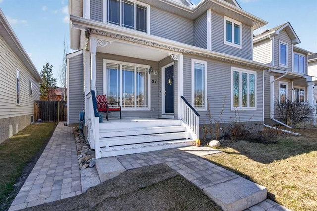 97 Tuscany Valley View NW