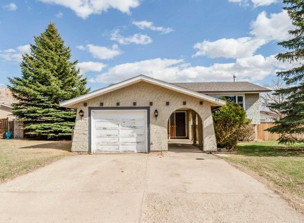 25 Park Place, Drumheller, Alberta