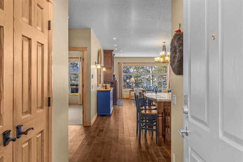 202 - 3 Aspen Glen, Canmore, T1W 1A6 | Image 3