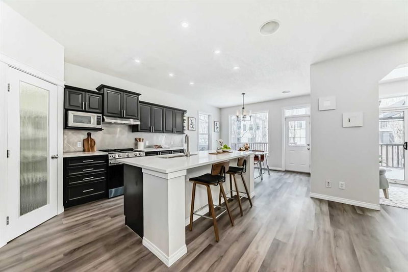 21 Panamount Row NW, Calgary, T3K 0C6 | Image 3