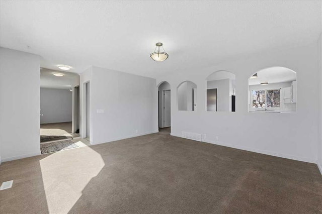 716 Whitemont Drive NE