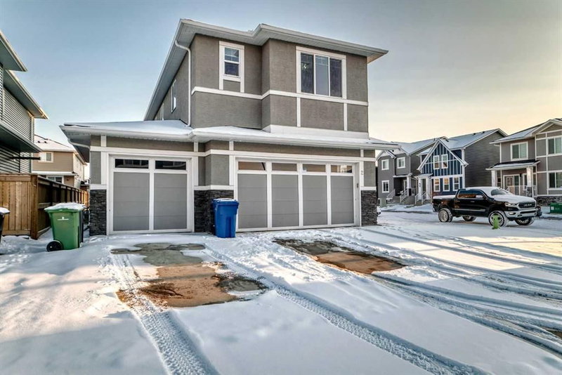 2 Chelsea Bay, Chestermere, Alberta