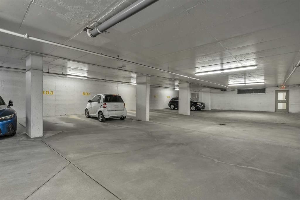 Listing Image 43