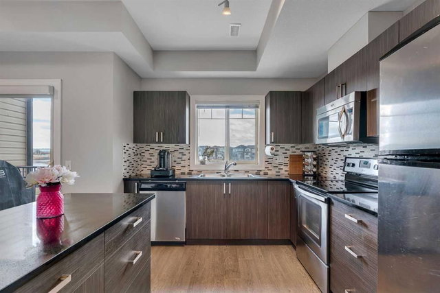 414 - 121 Copperpond Common SE