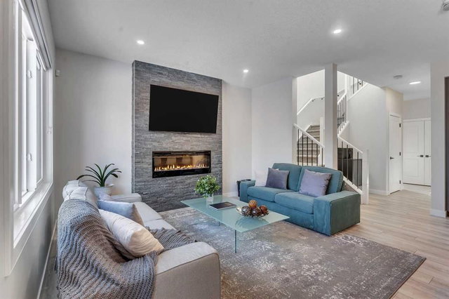 674 Creekmill Court SW