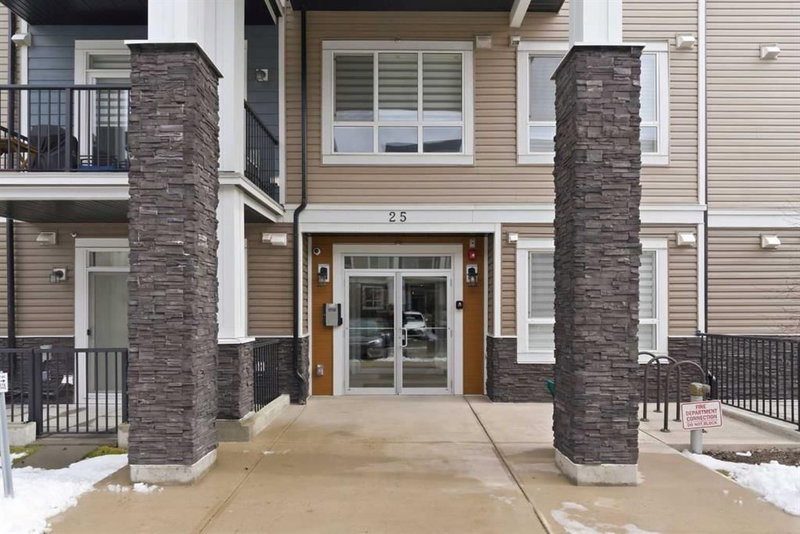 25 Walgrove Walk SE #211, Calgary, Alberta