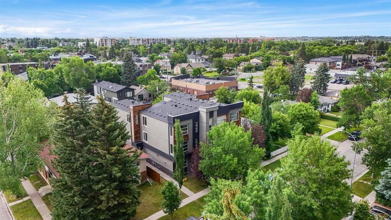 308 11 Avenue NE #1, Calgary, Alberta