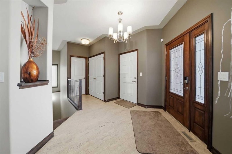 11 Voisin Close, Red Deer, T4R 0M8 | Image 2