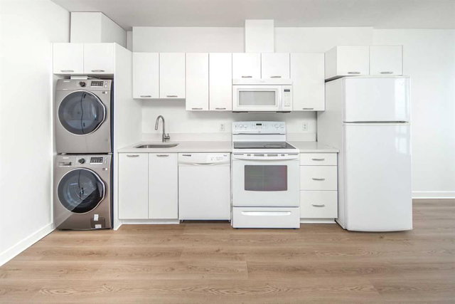 410 - 3830 Brentwood Road NW