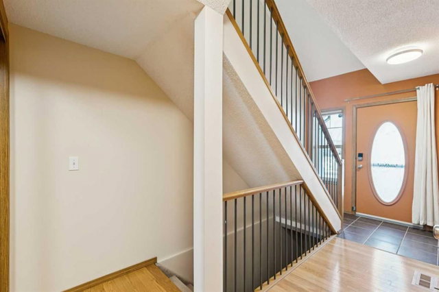 39 Country Village Circle NE