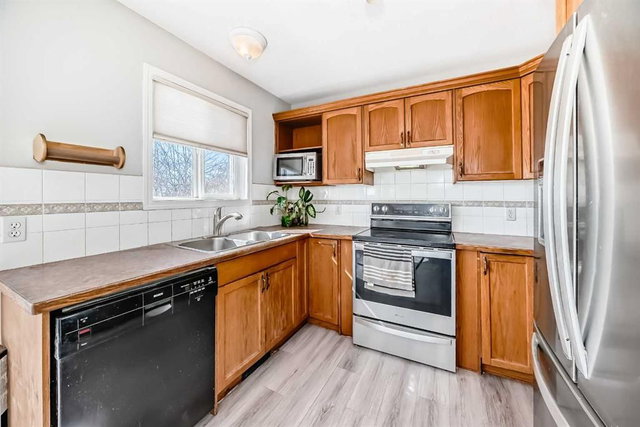 47 Silver Creek Boulevard NW