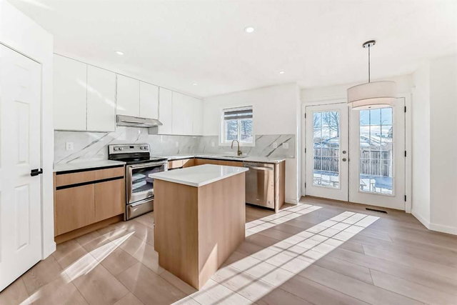 6 Arbour Stone Rise NW