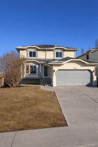 107 Harvest Oak Crescent NE