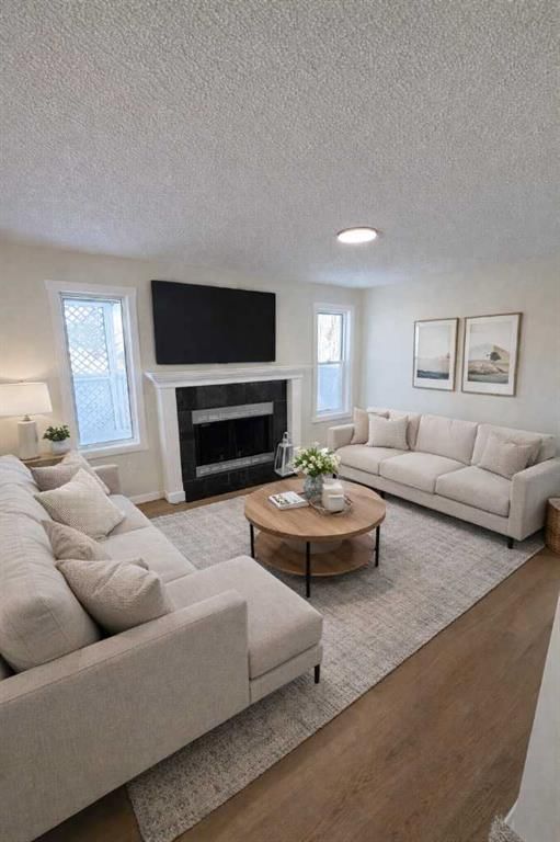 107 Harvest Oak Crescent NE