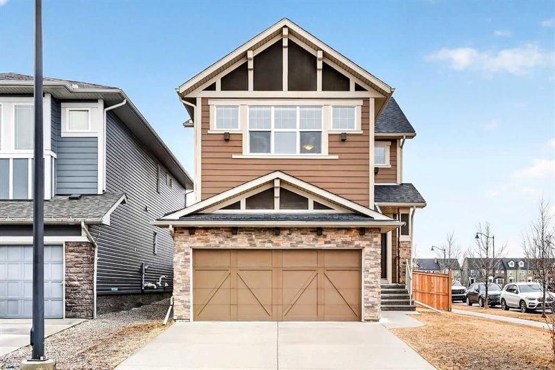 9 Legacy Lane SE, Calgary, Alberta