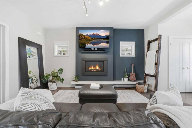 56 Ravensmoor Manor SE