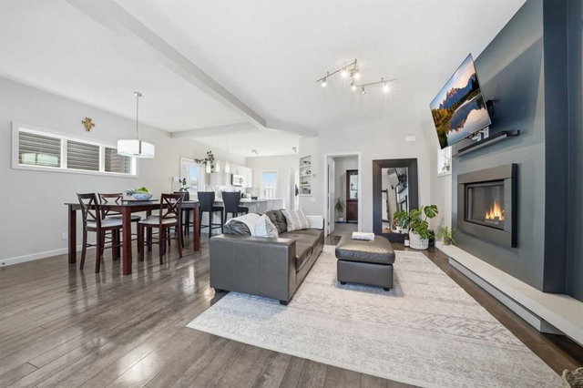 56 Ravensmoor Manor SE