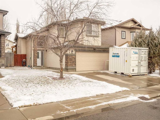 214 Firelight Crescent W