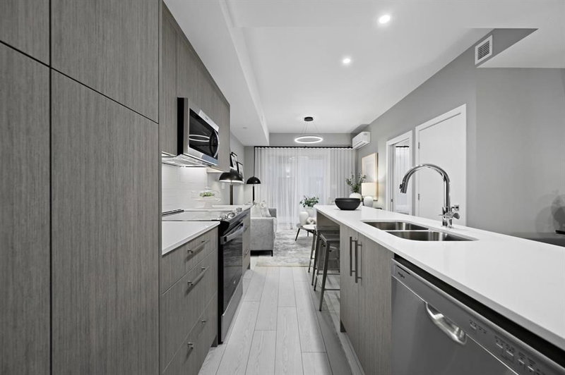 221 - 310 15 Avenue SW, Calgary, T2R 1S9 | Image 2